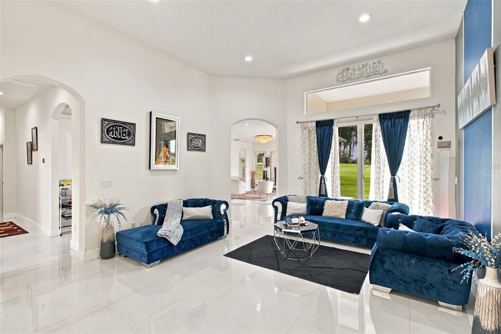 1519 BRILLIANT CUT WAY