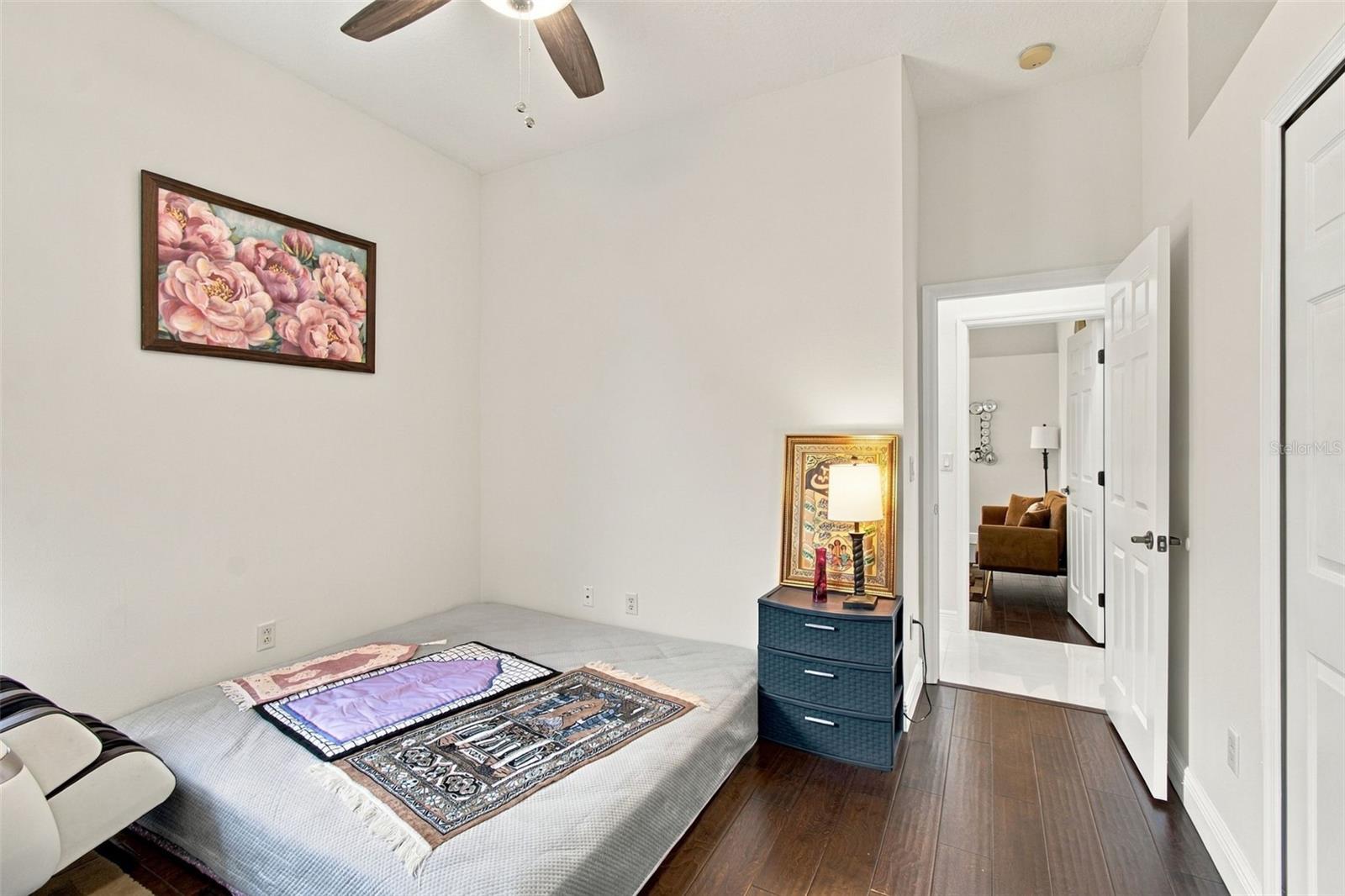 1519 BRILLIANT CUT WAY