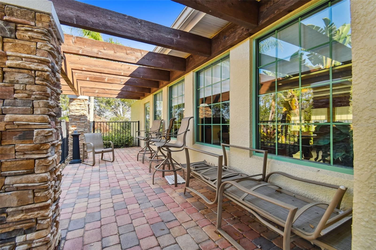 1519 BRILLIANT CUT WAY