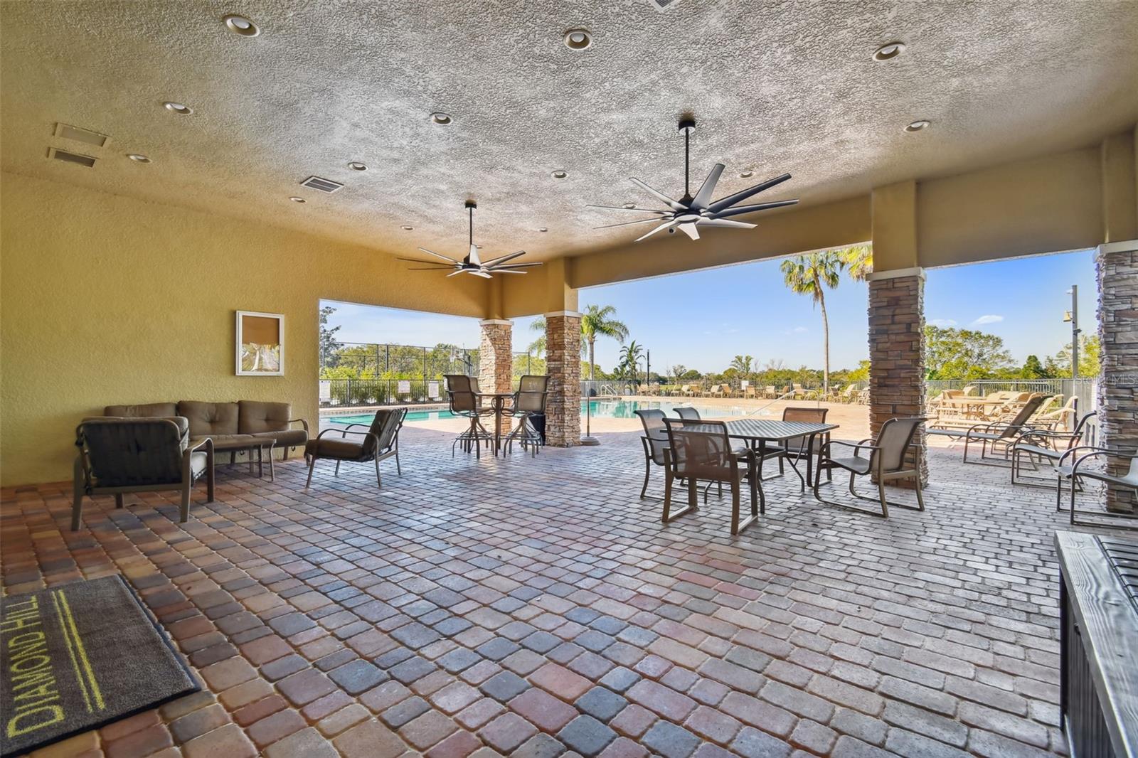 1519 BRILLIANT CUT WAY