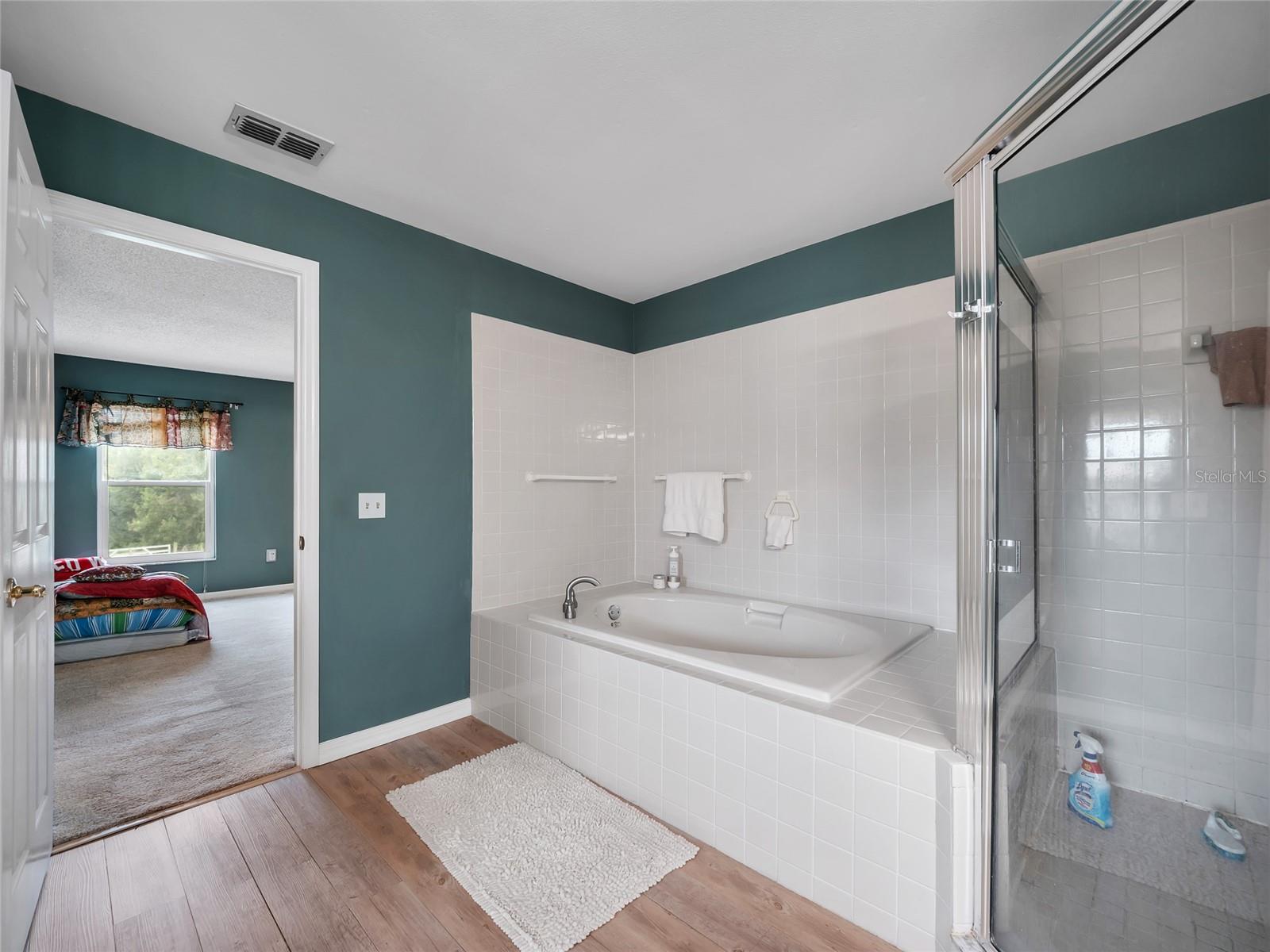 4434 NORTHAMPTON DR