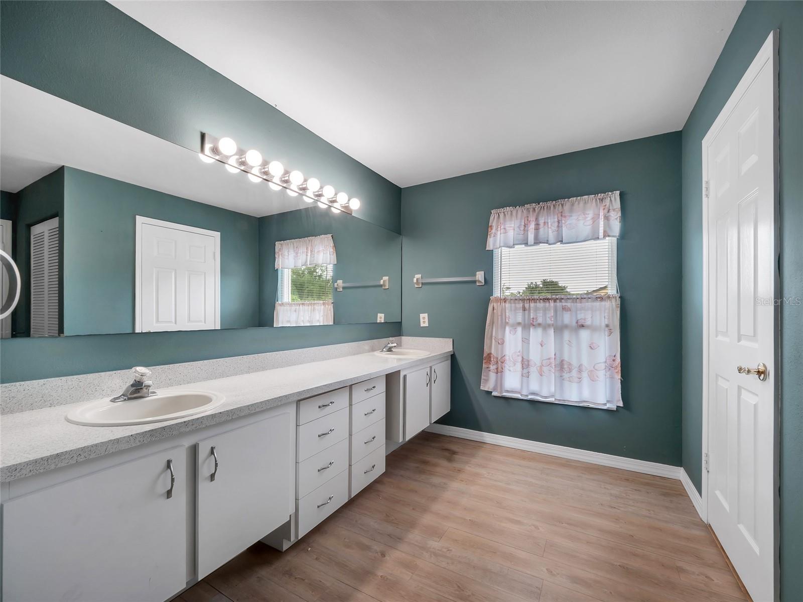 4434 NORTHAMPTON DR