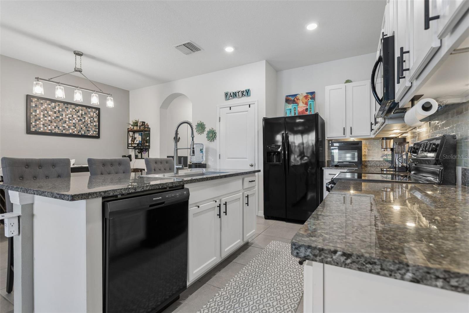 2838 SUNCOAST BLEND DR