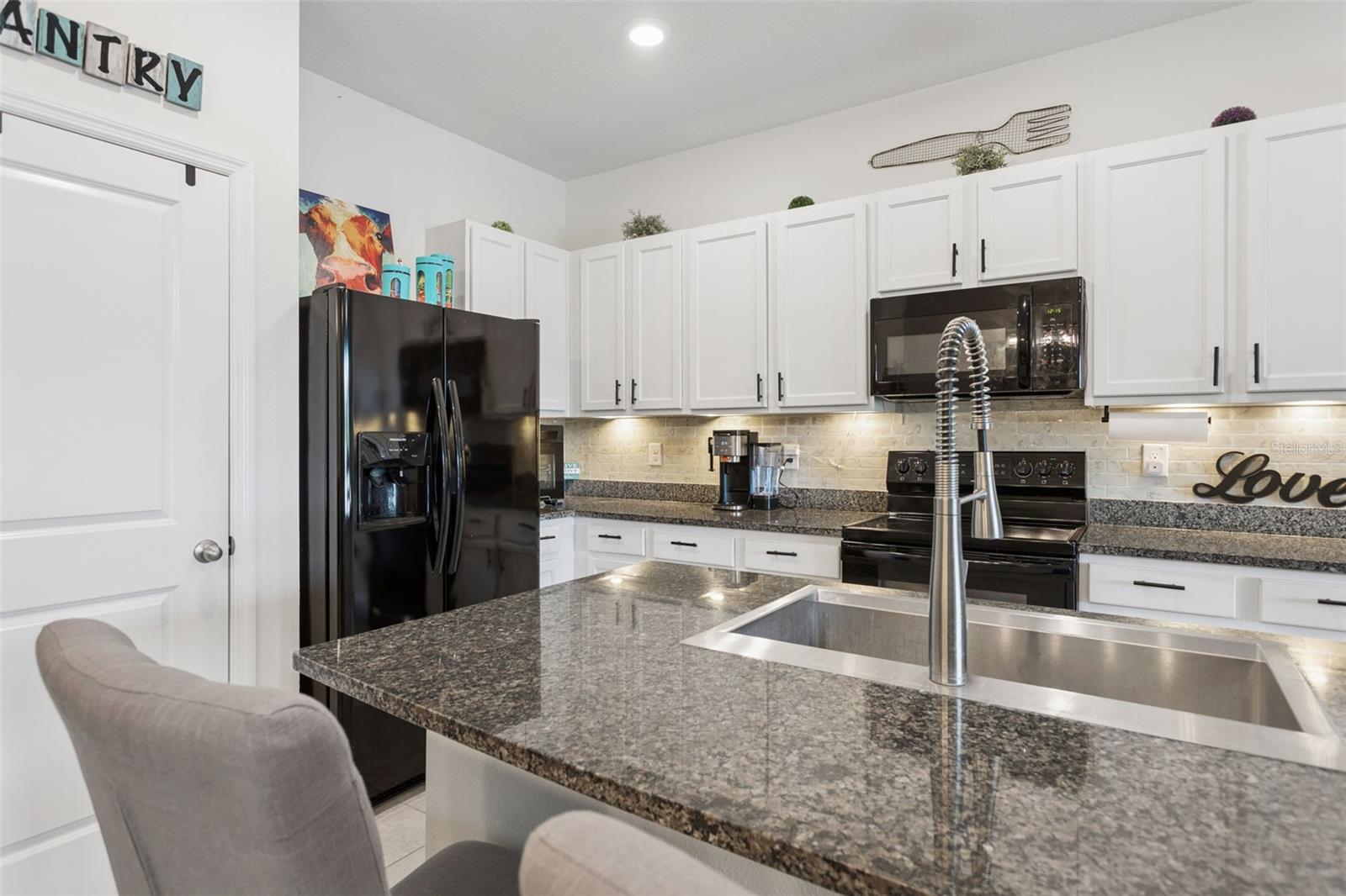 2838 SUNCOAST BLEND DR