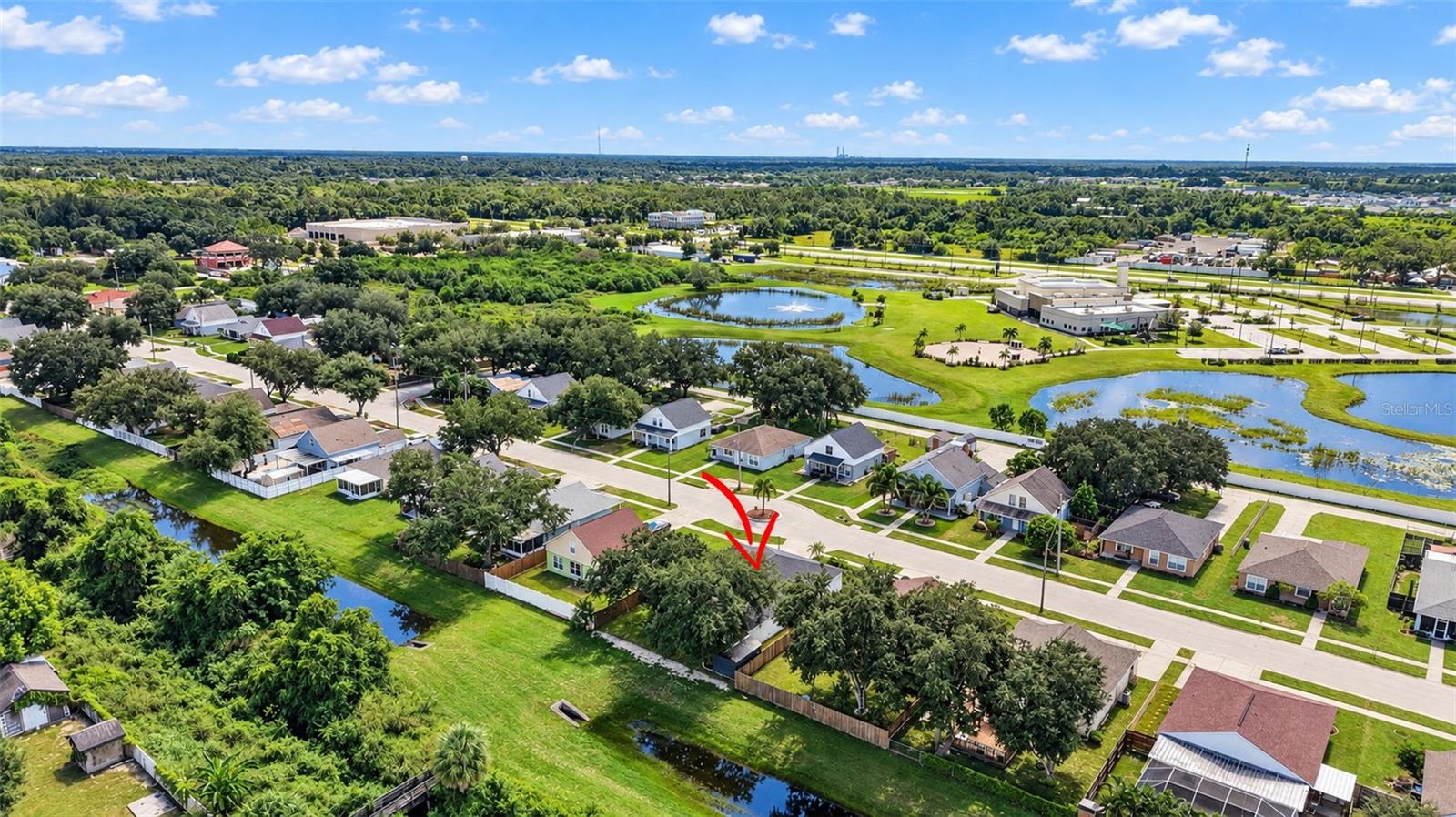 1210 CASA BONITA AVE