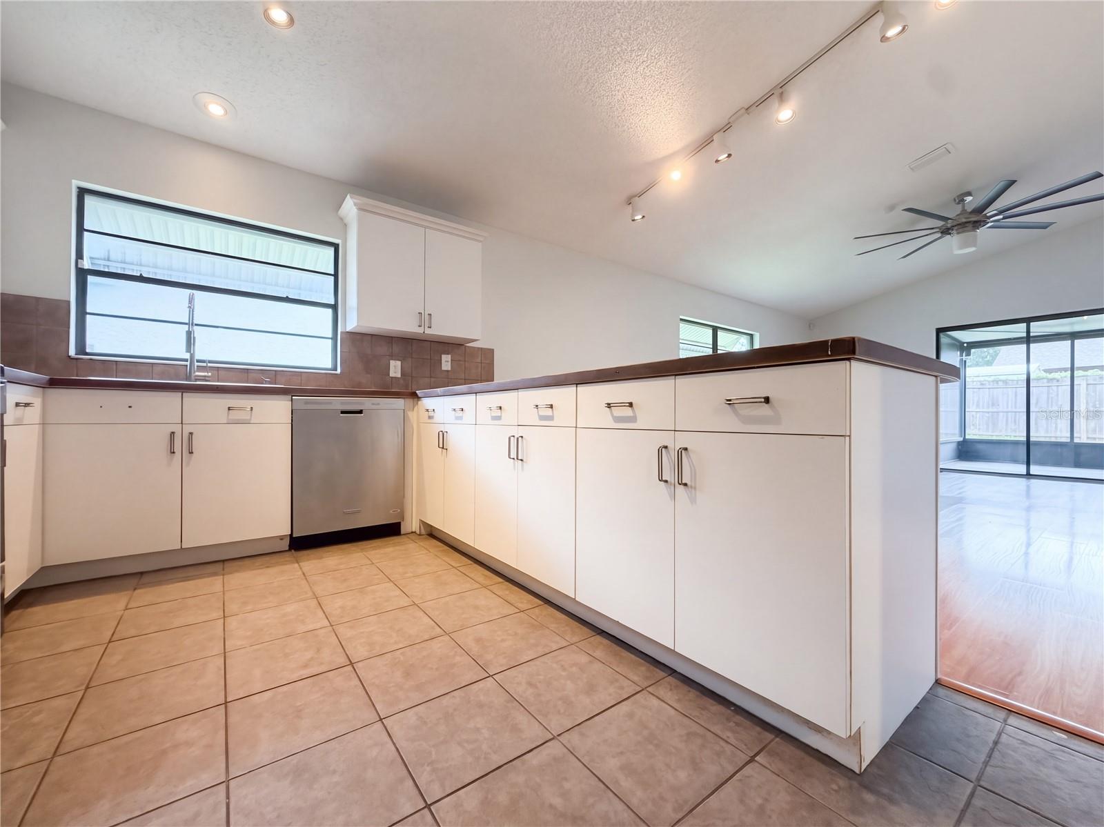1309 KEEL PL