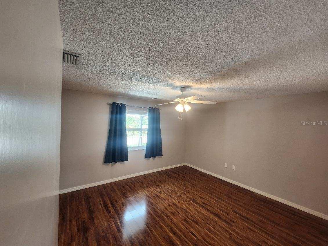 4660 MARINE PKWY #304