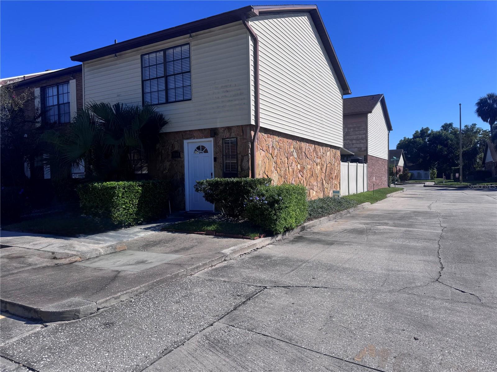 3418 SUNRISE VILLAS CT N