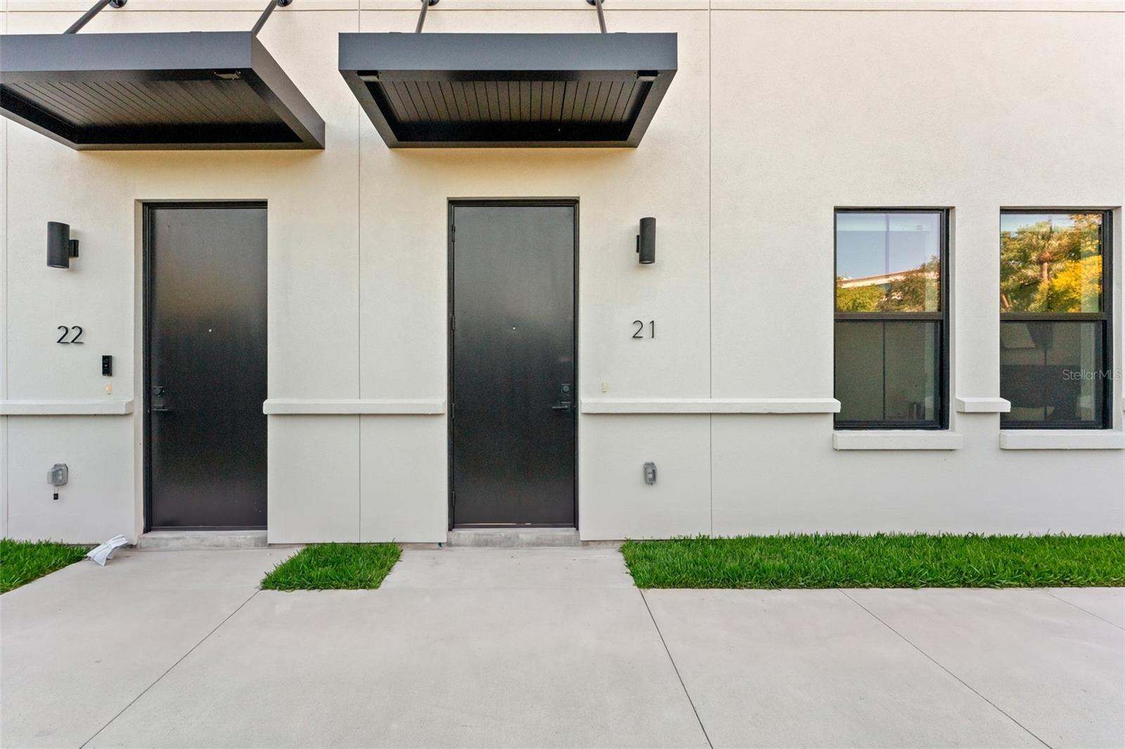 1218 E KAY ST #21