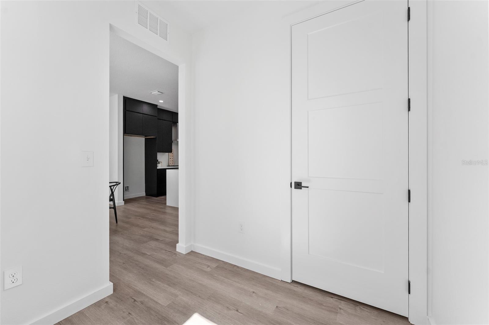 1218 E KAY ST #21