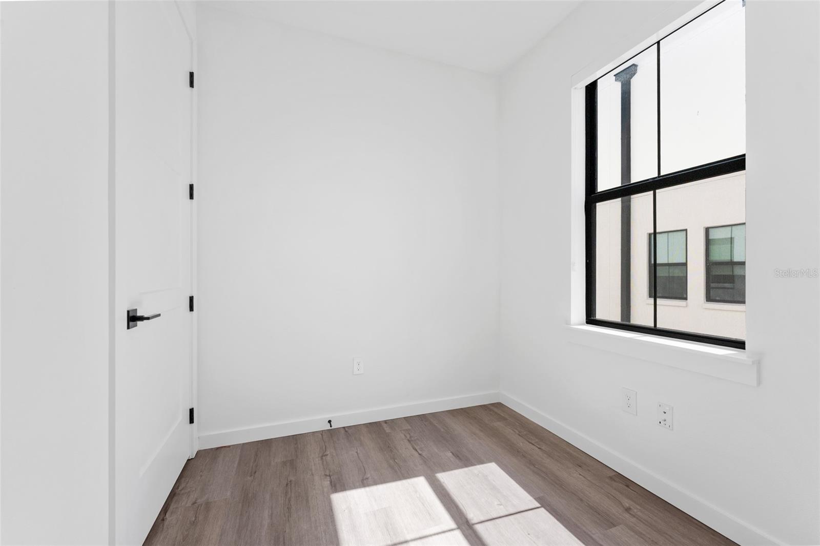 1218 E KAY ST #21