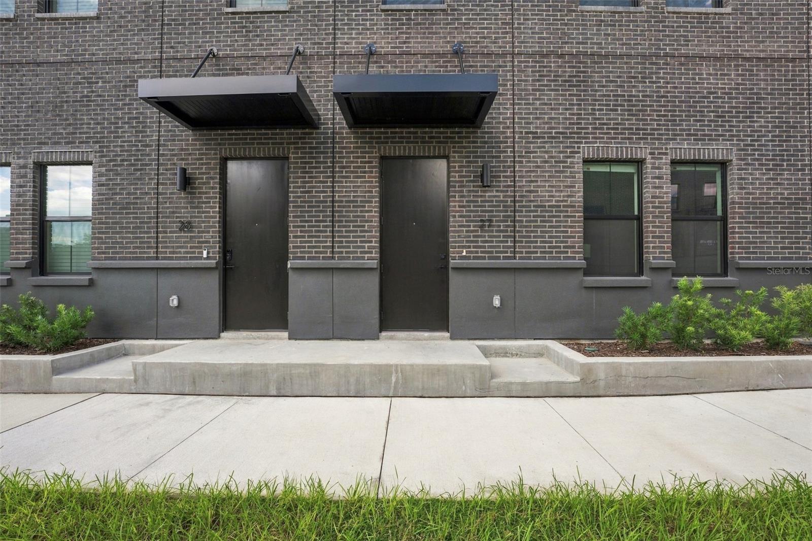 1218 E KAY ST #27