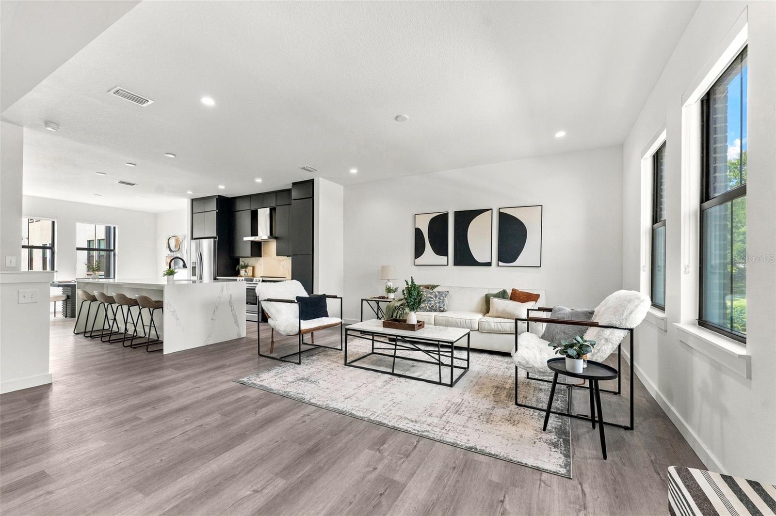 1218 E KAY ST #27