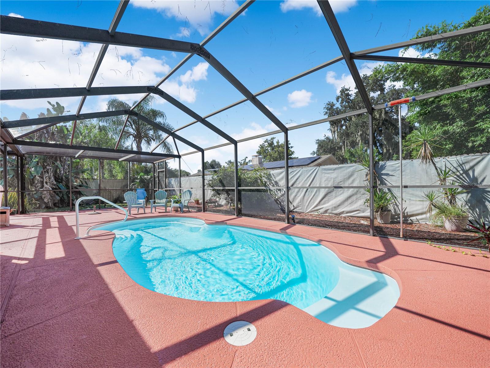 812 SANDALWOOD DR