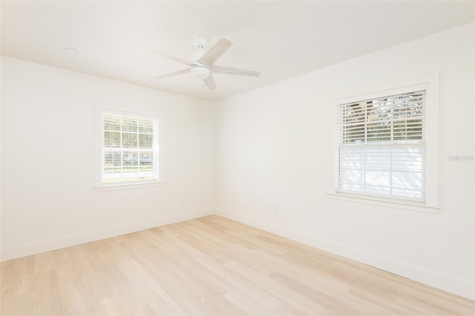 4711 W EL PRADO BLVD