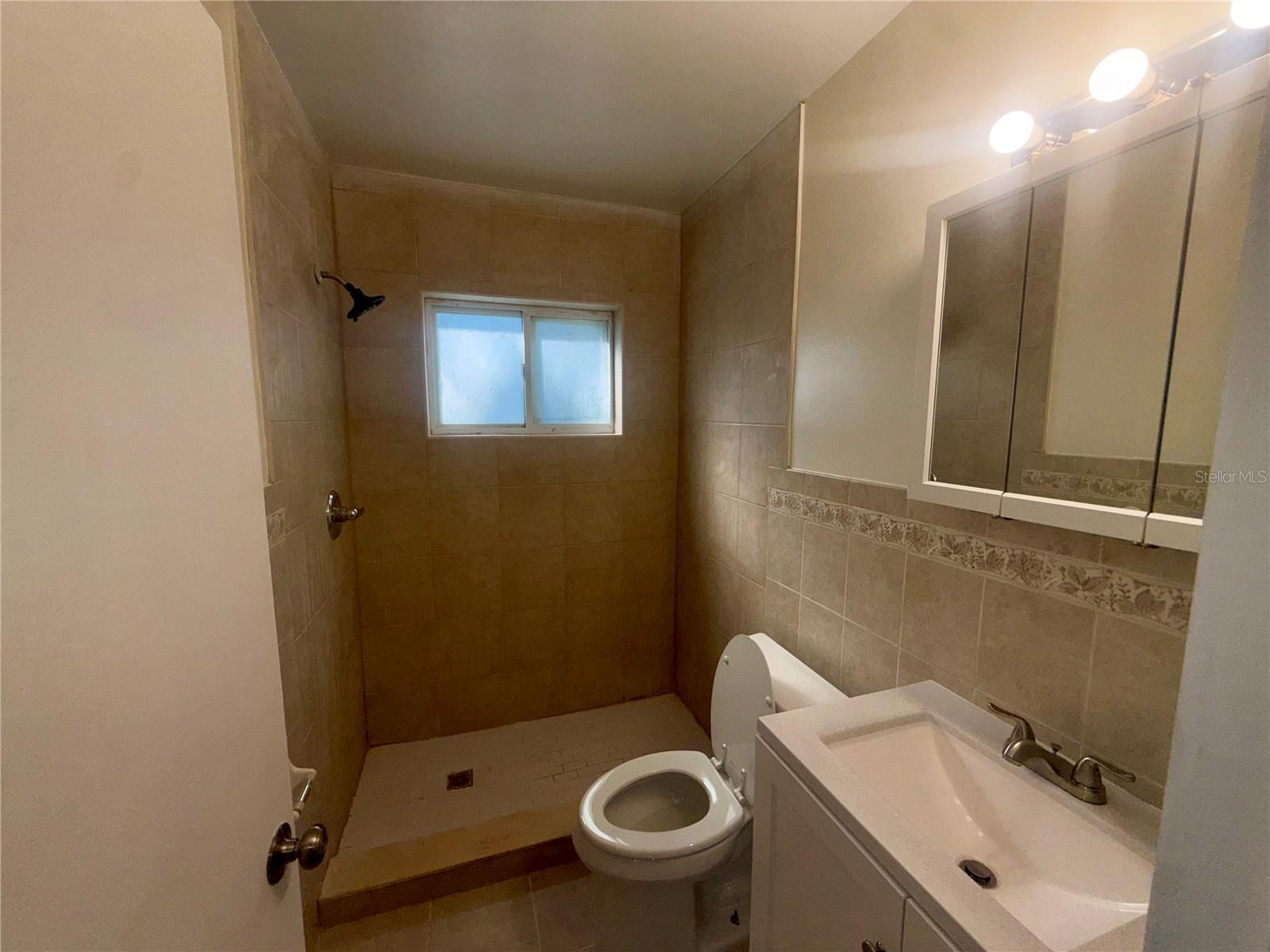 5523 MAGNOLIA WAY
