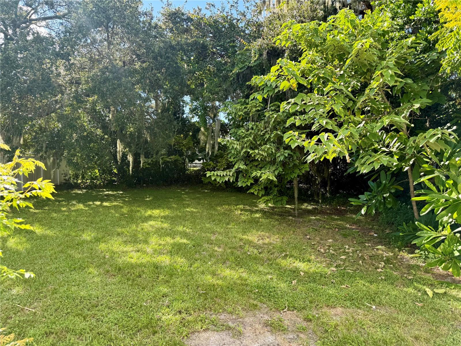 5523 MAGNOLIA WAY