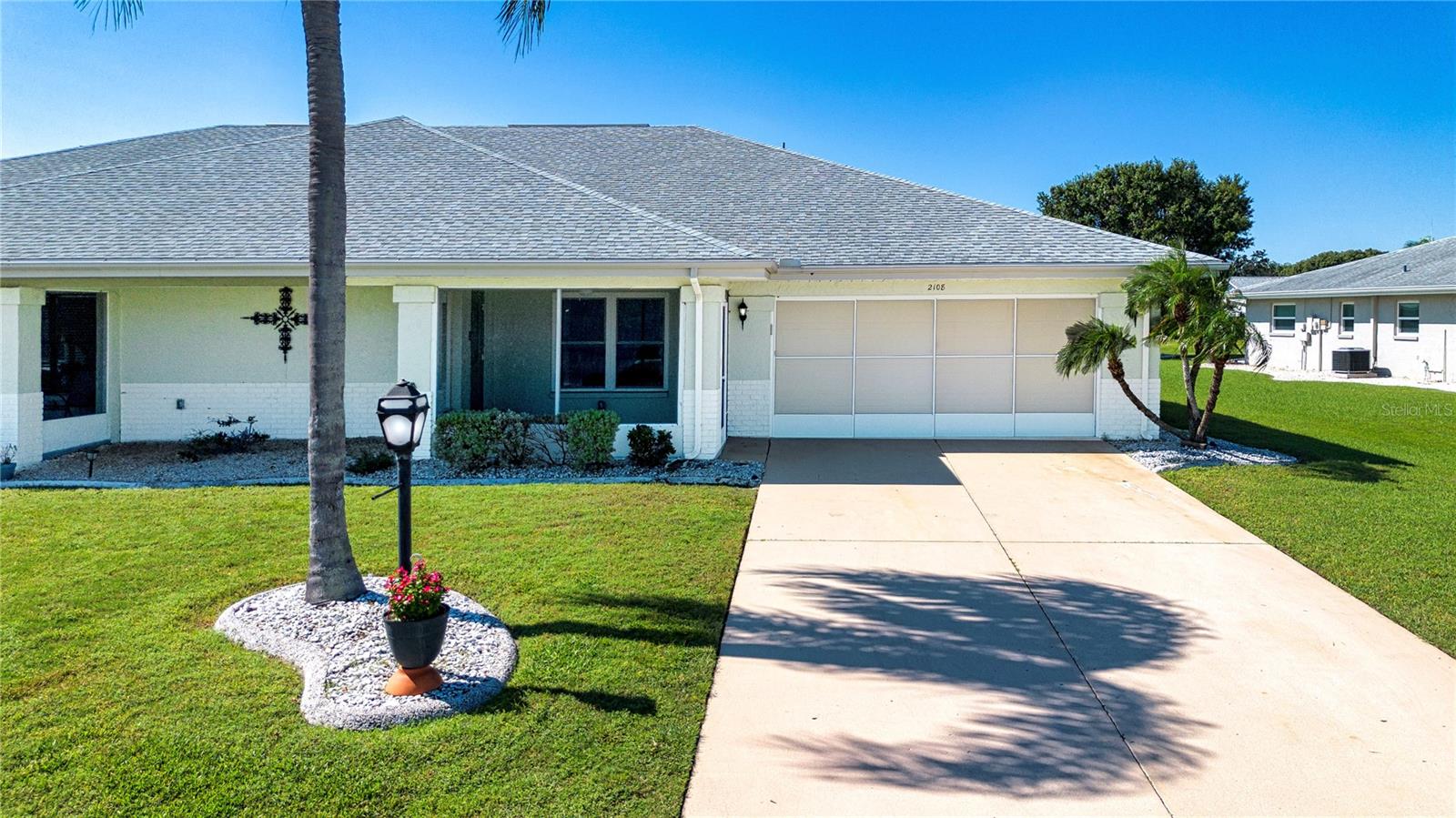 2108 MEADOWLARK LN