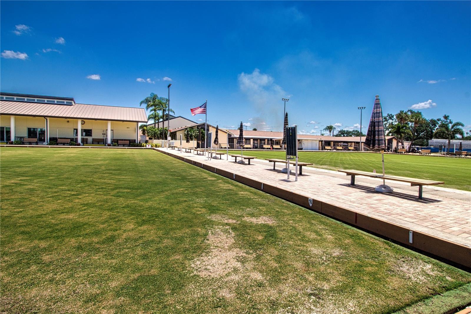 2108 MEADOWLARK LN