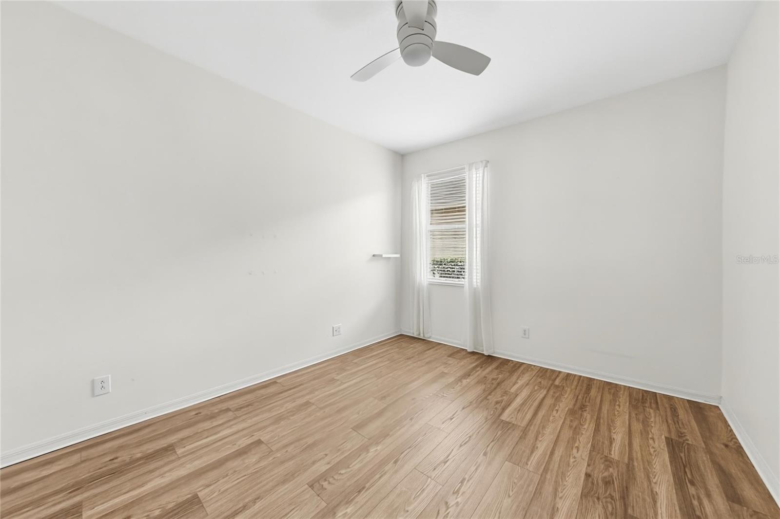 219 RONJA LN