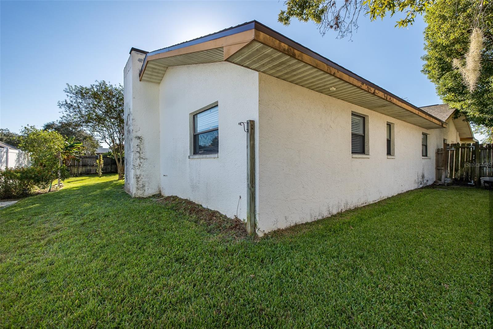 10235 LANDMARK DR