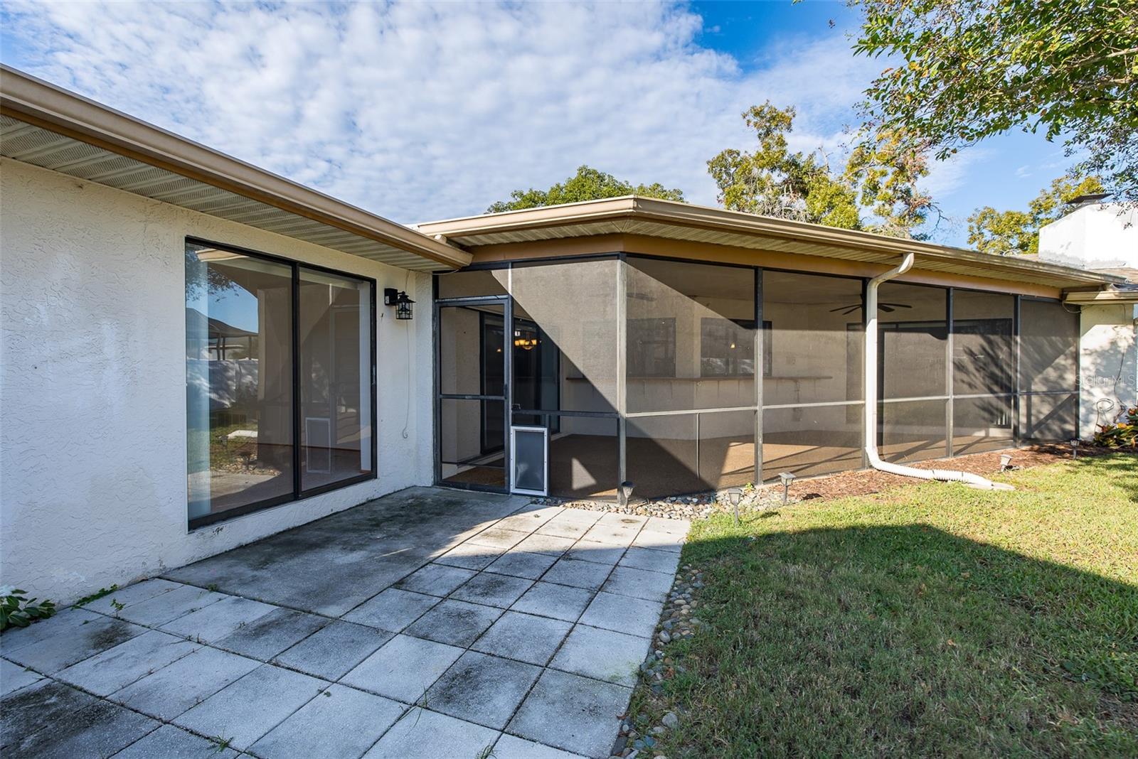 10235 LANDMARK DR