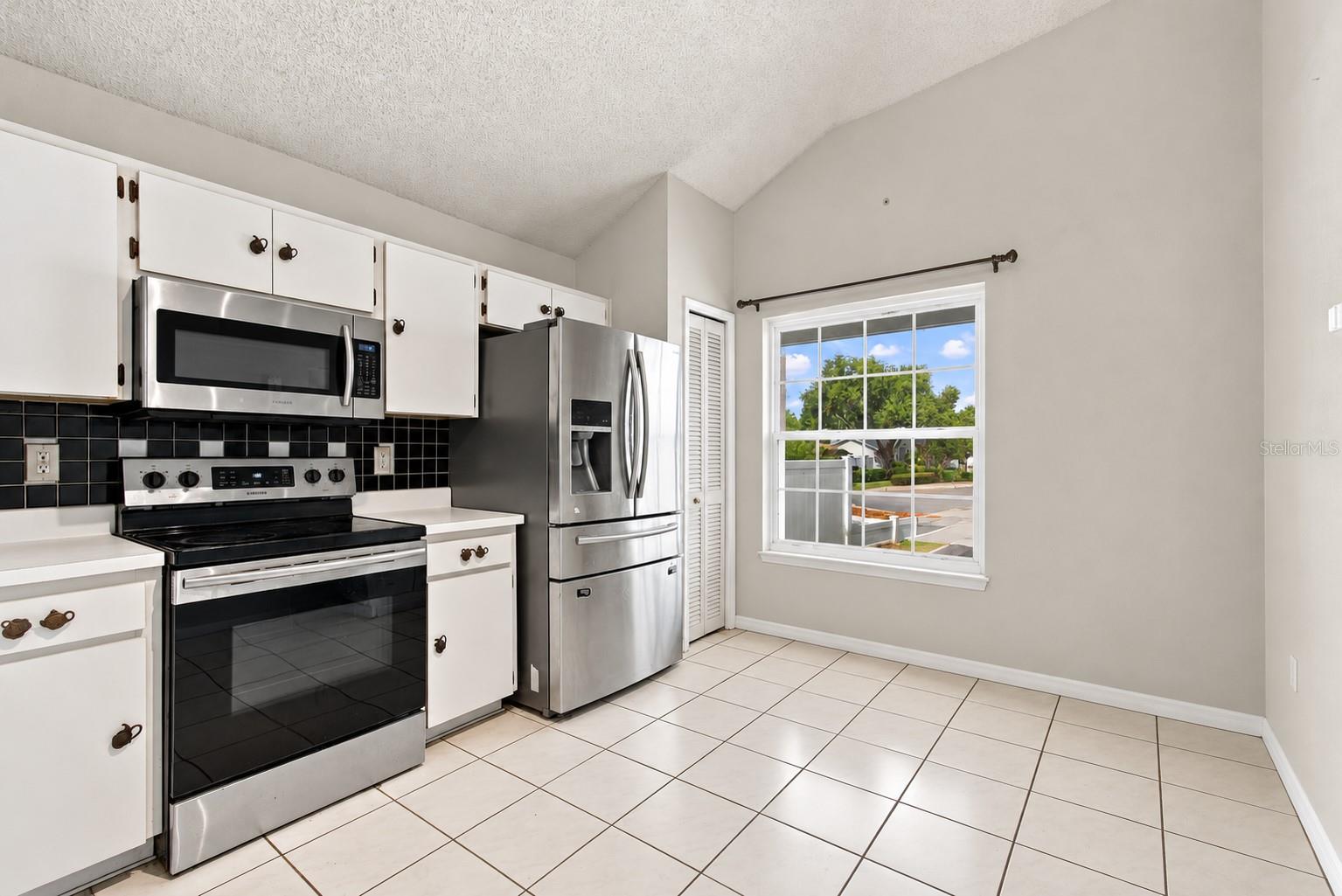24138 TWIN CT