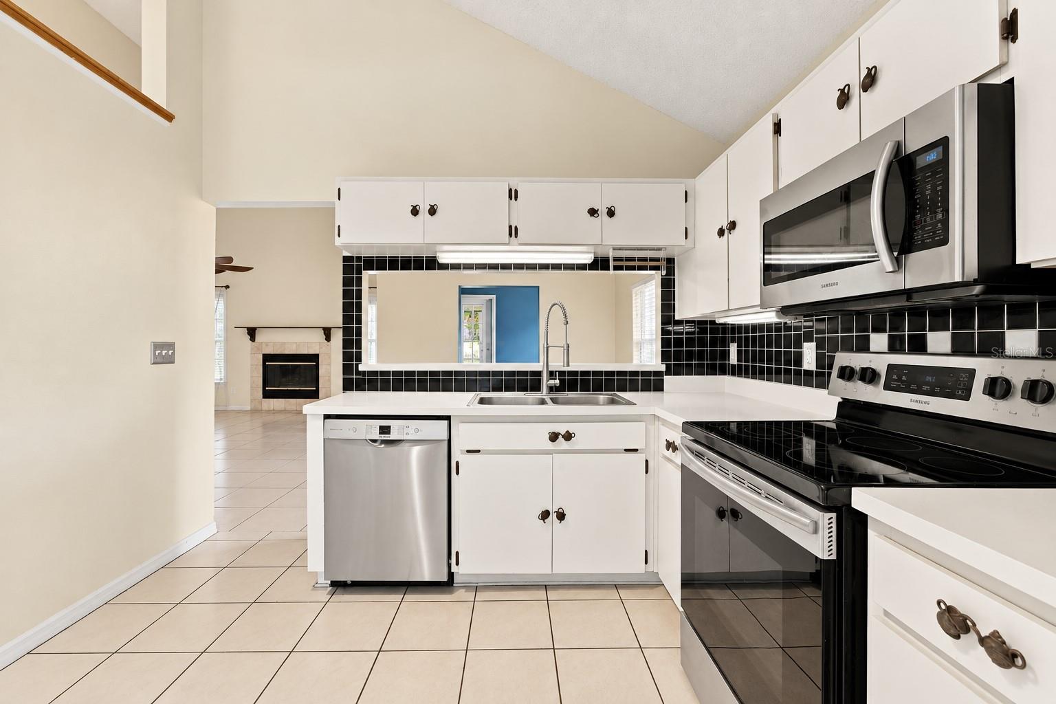 24138 TWIN CT