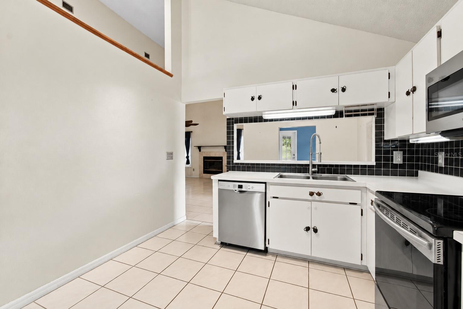 24138 TWIN CT