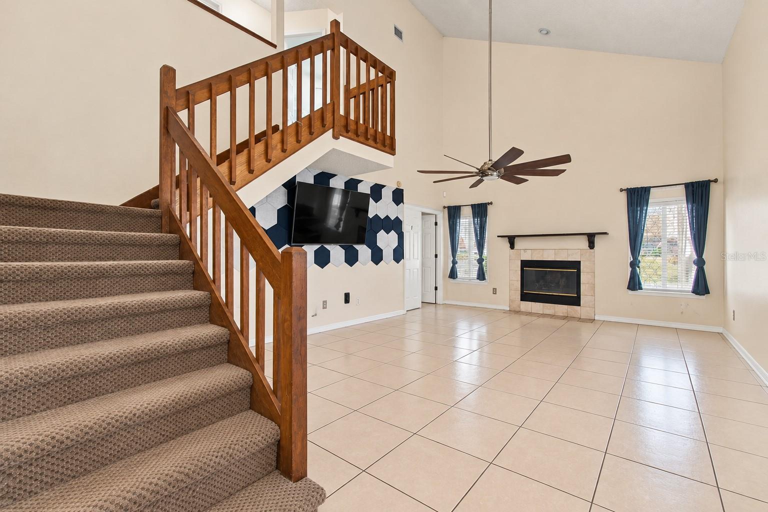 24138 TWIN CT