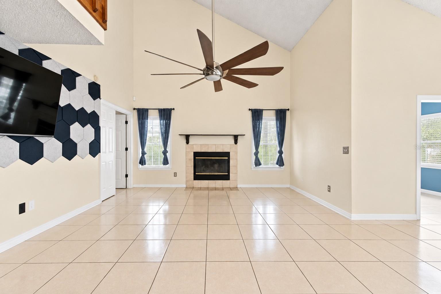 24138 TWIN CT