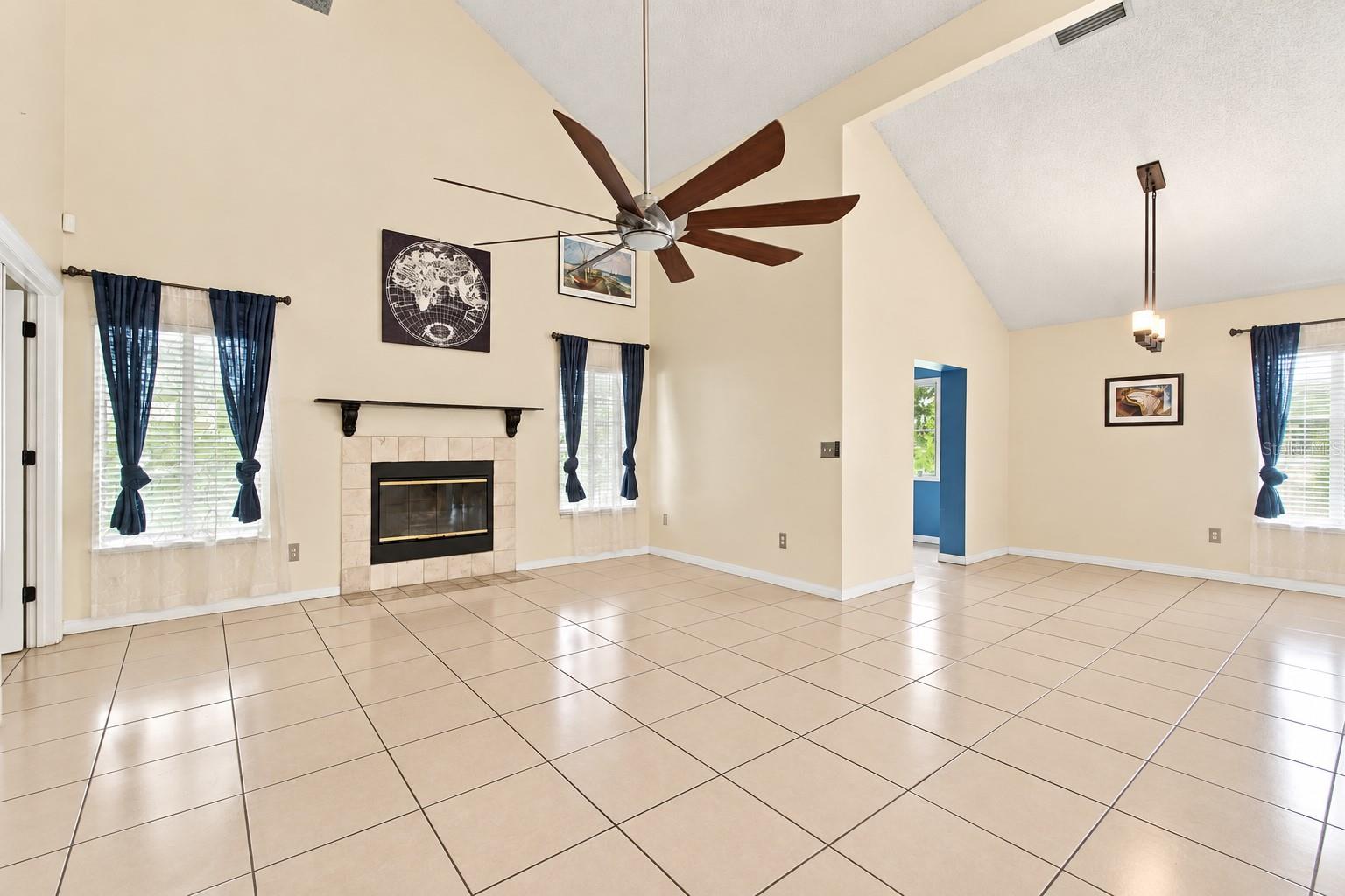 24138 TWIN CT