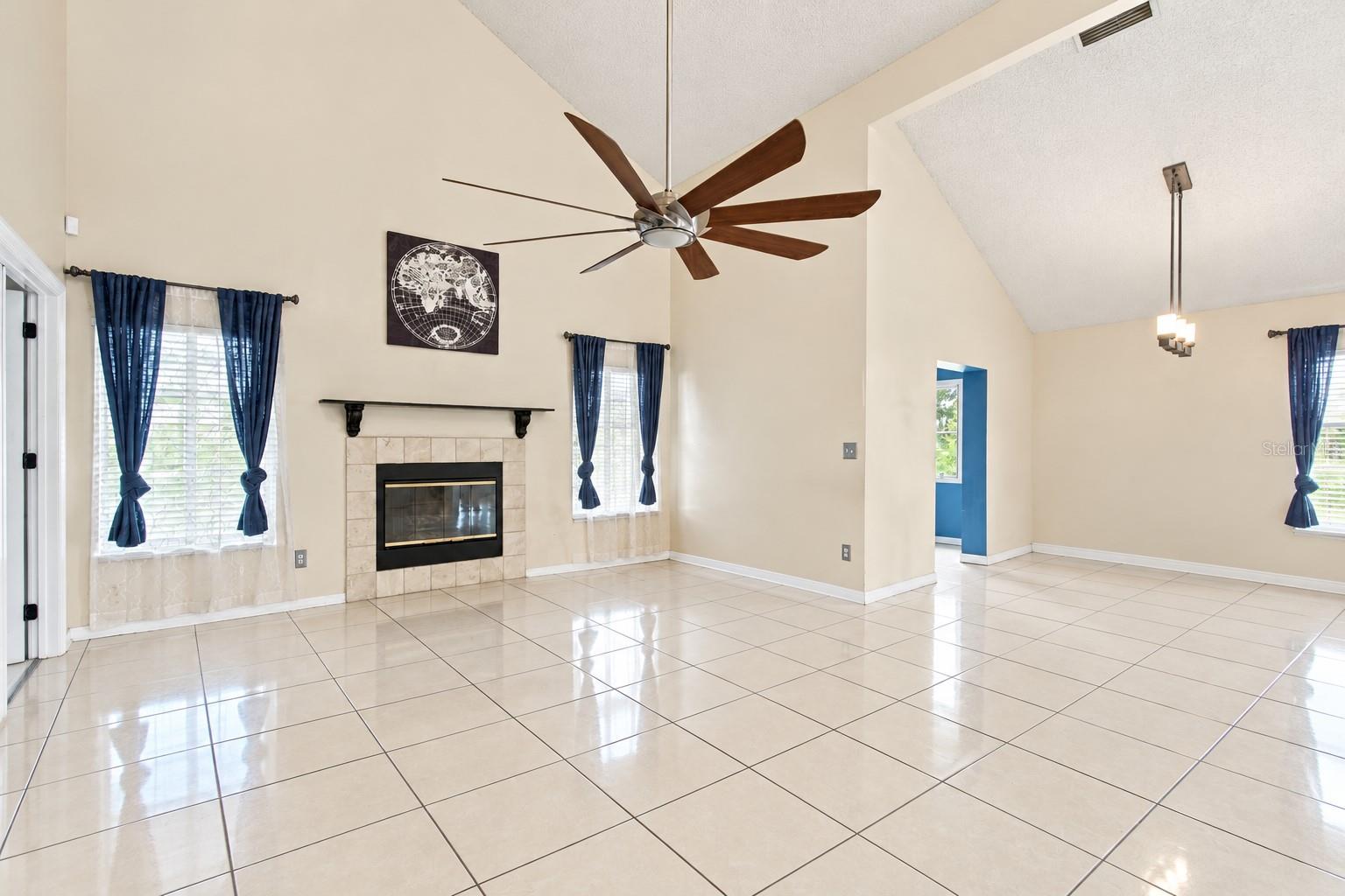 24138 TWIN CT
