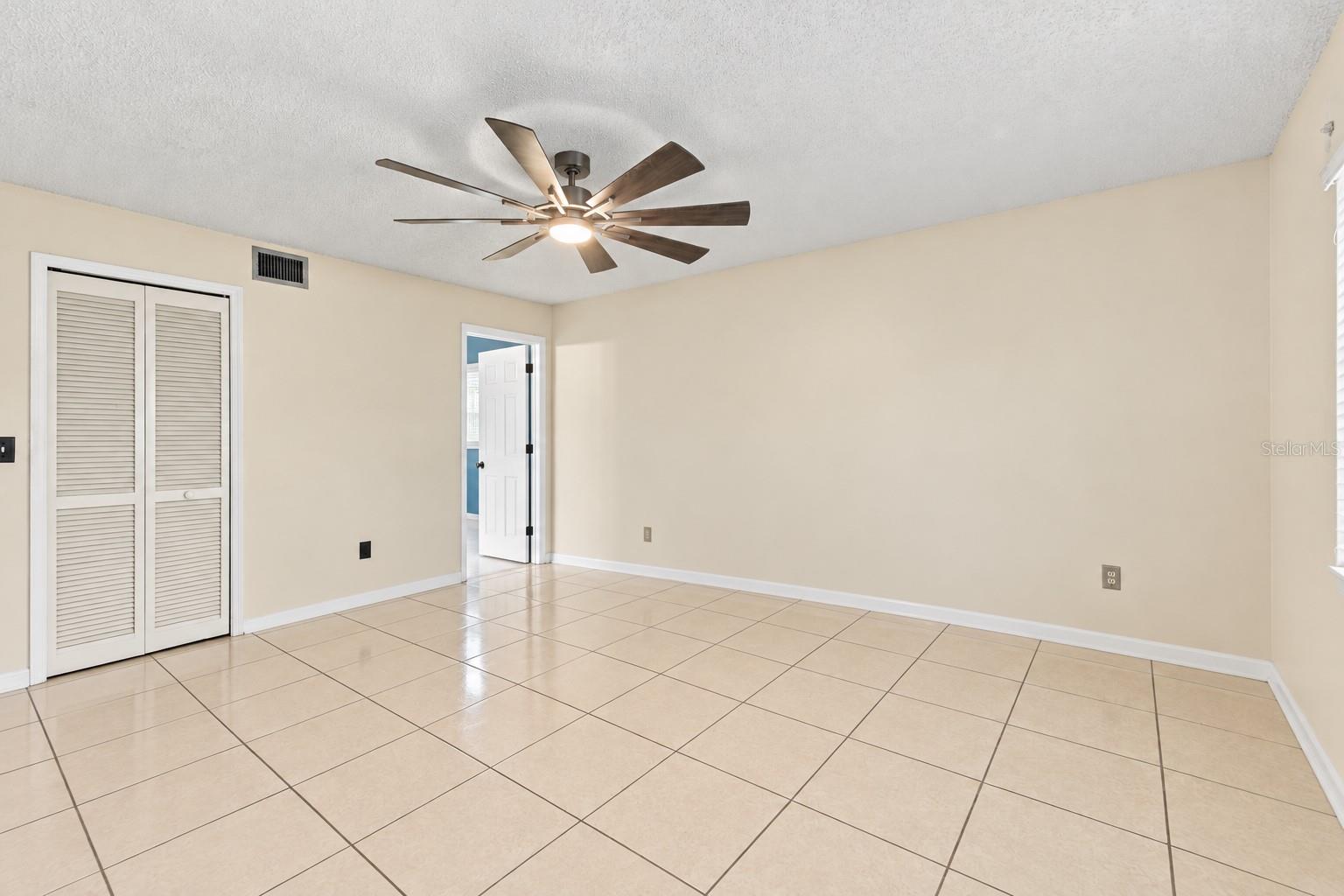 24138 TWIN CT