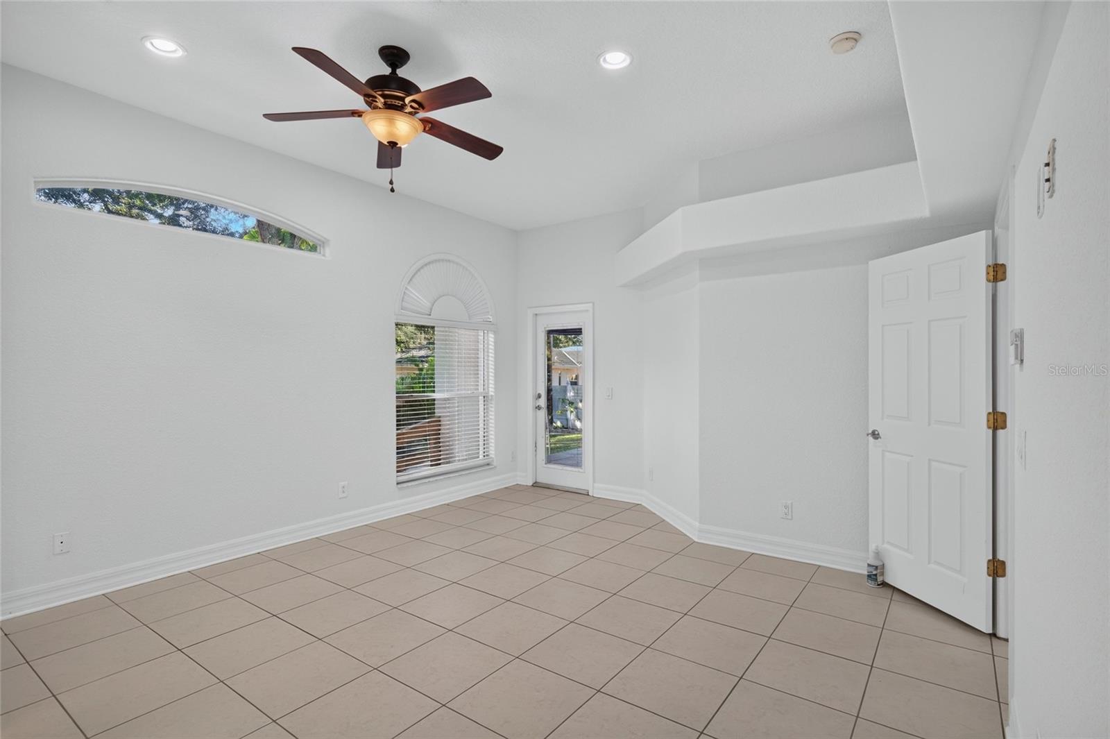 2108 W CORDELIA ST