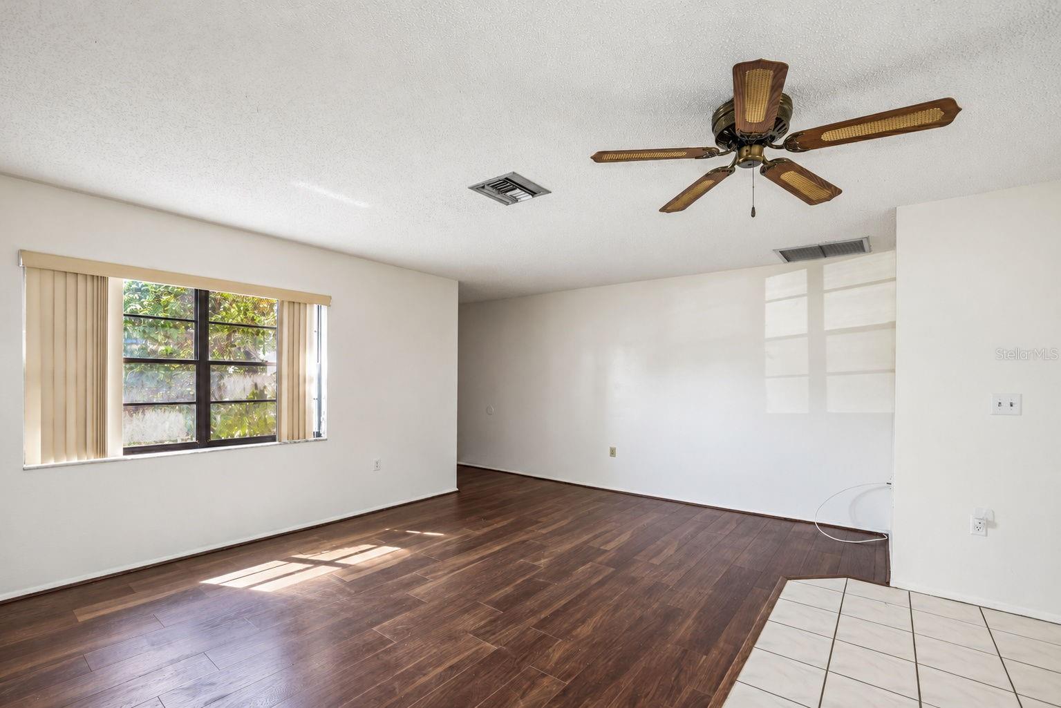 10970 PEPPERTREE LN