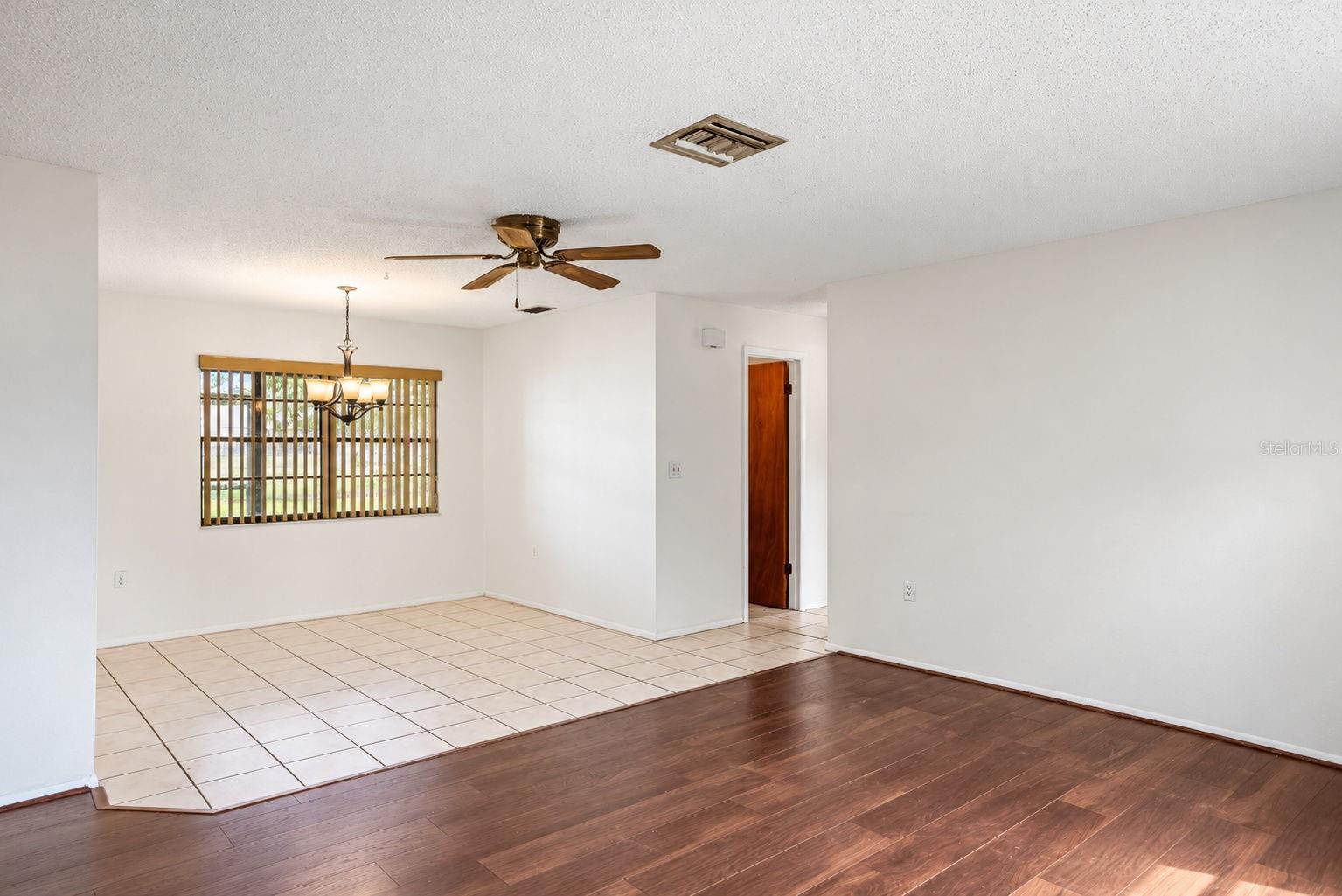 10970 PEPPERTREE LN