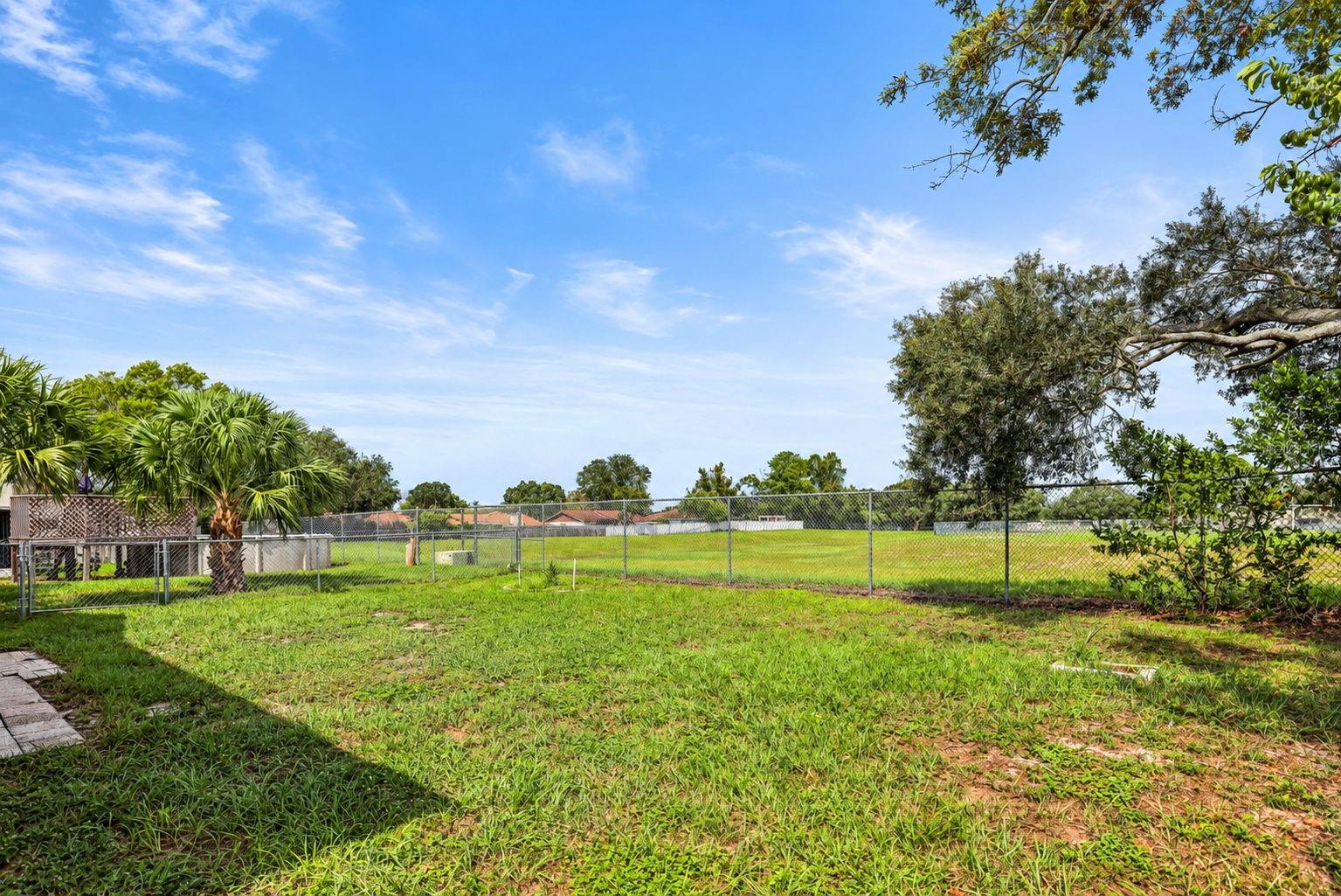 10970 PEPPERTREE LN