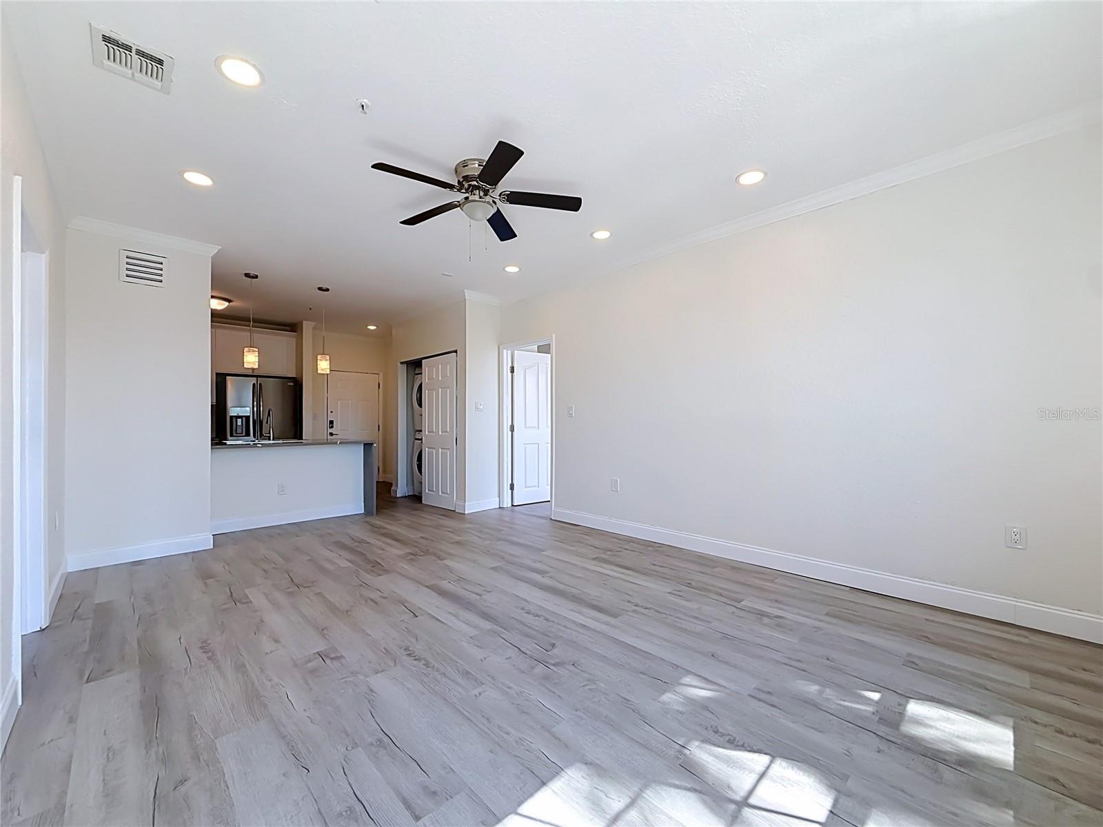 5000 CULBREATH KEY WAY #8-207