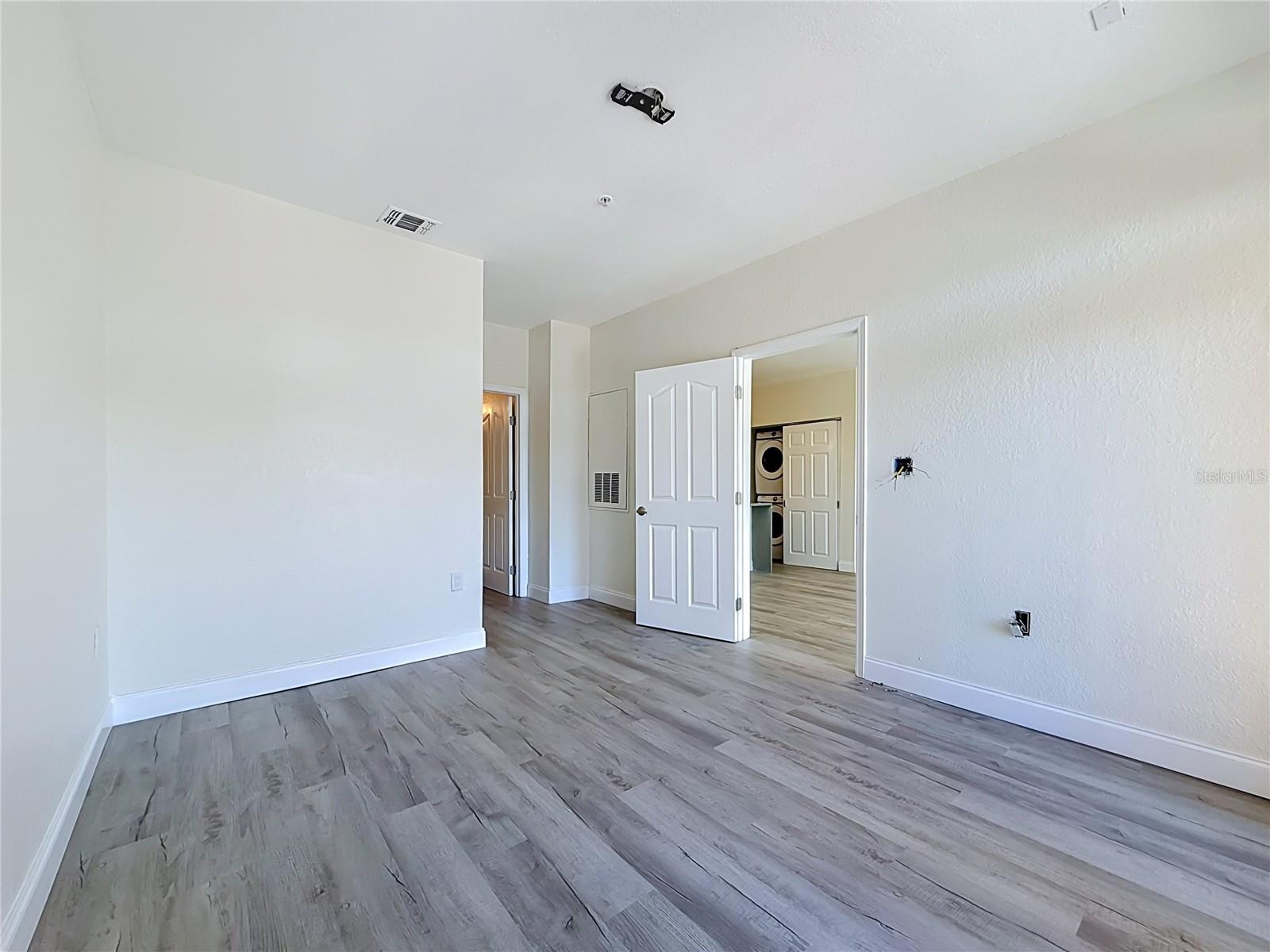 5000 CULBREATH KEY WAY #8-207