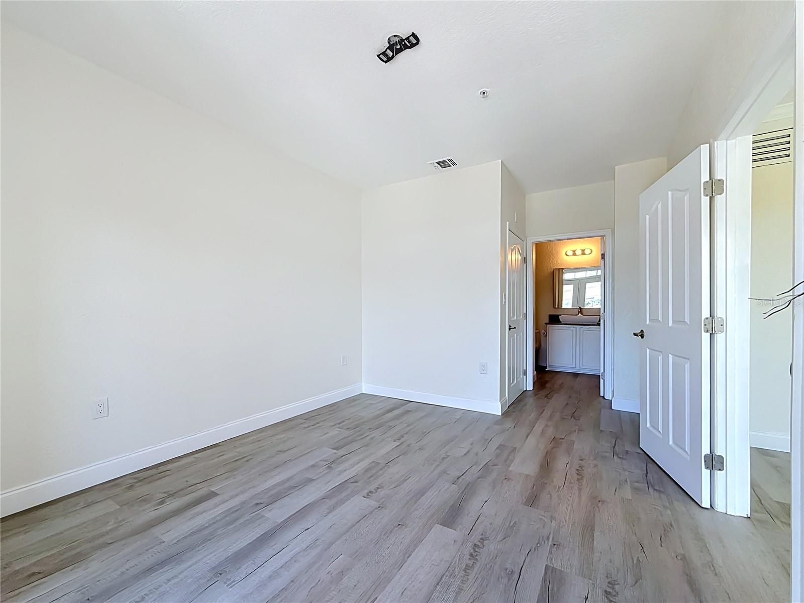 5000 CULBREATH KEY WAY #8-207
