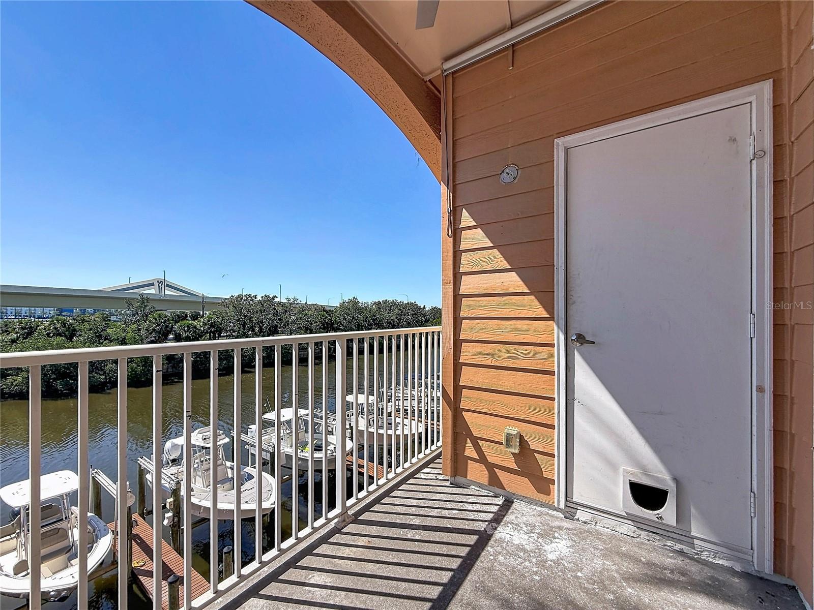 5000 CULBREATH KEY WAY #8-207
