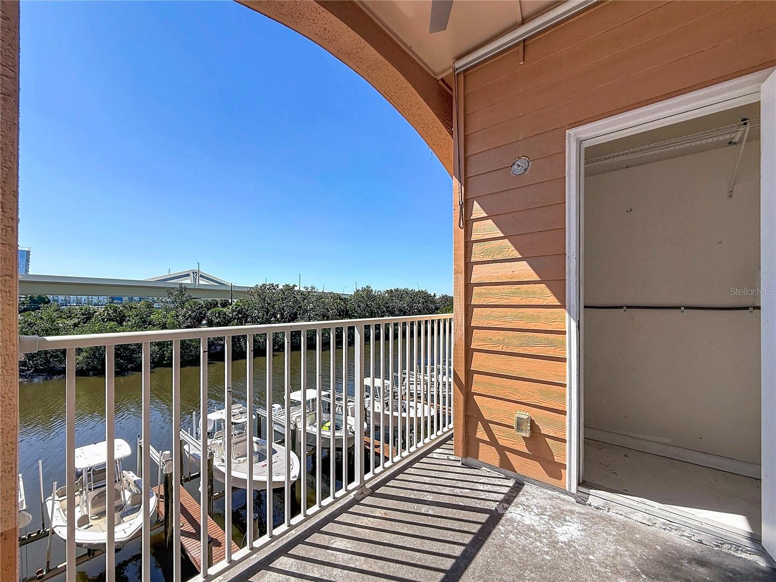 5000 CULBREATH KEY WAY #8-207