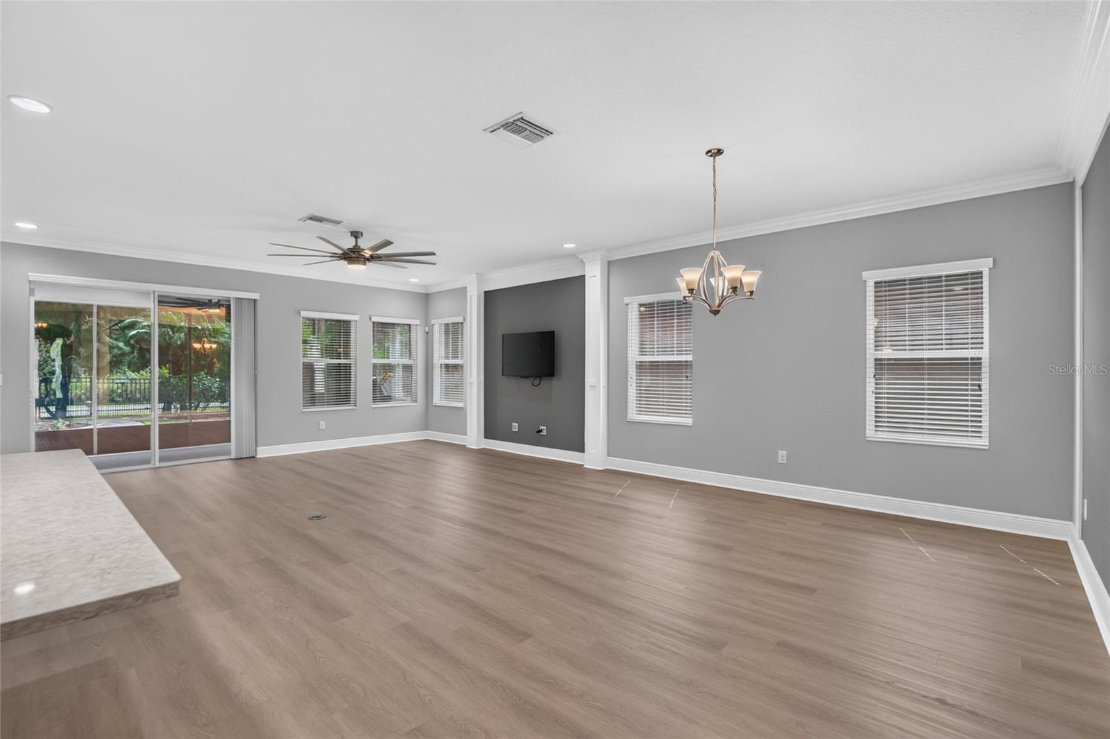 6134 COLMAR PL