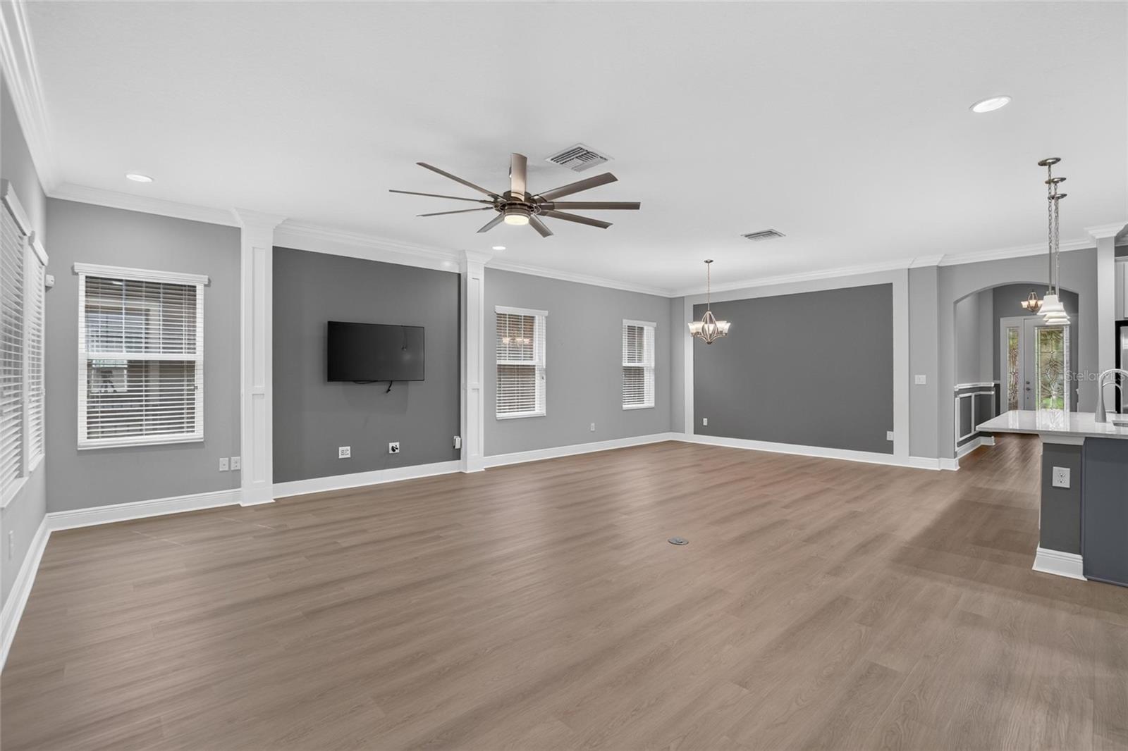 6134 COLMAR PL