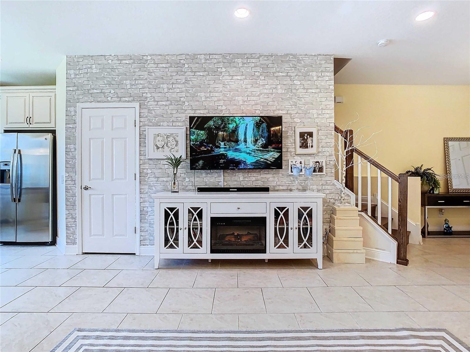 30333 SOUTHWELL LN
