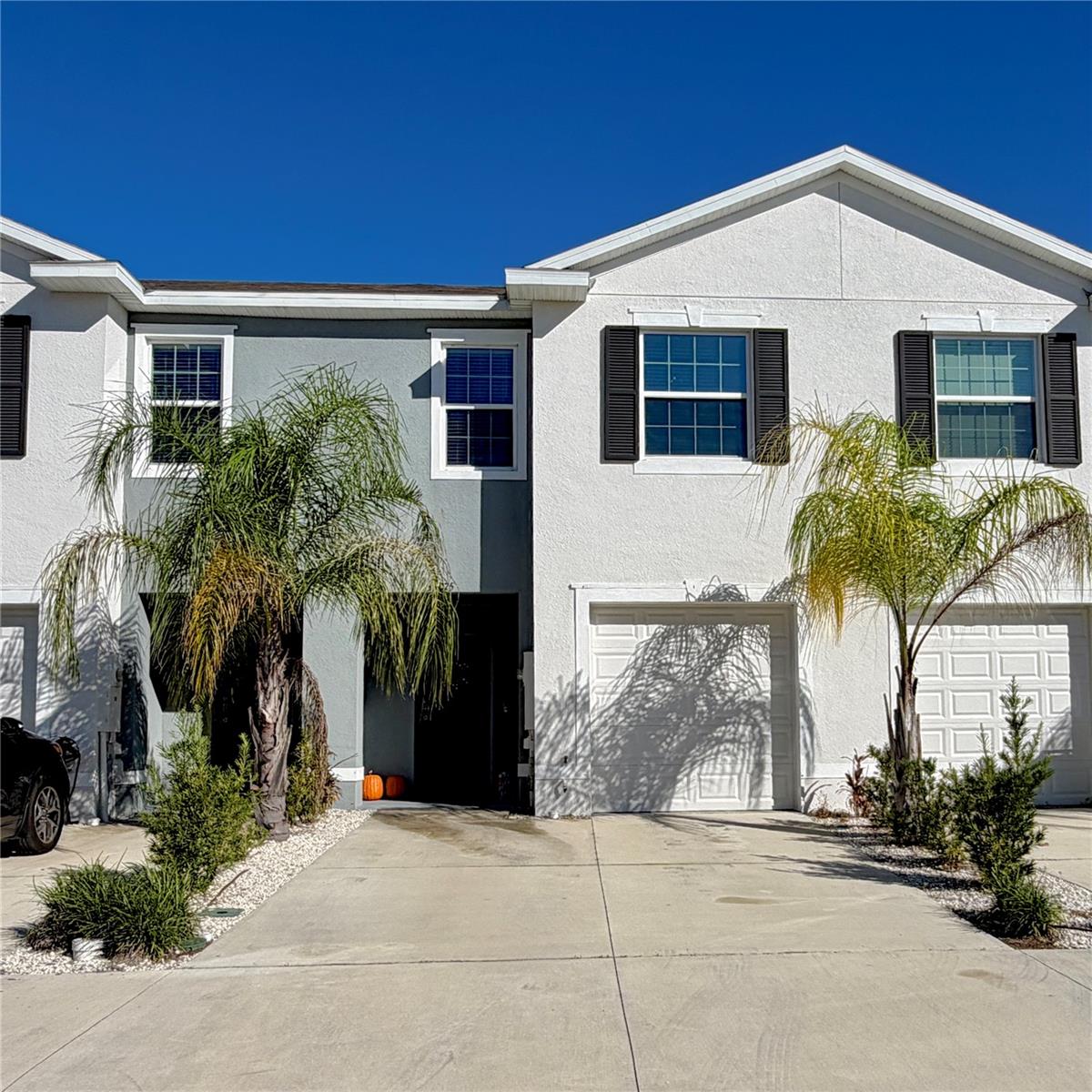 33075 FROSTED CLOVER WAY
