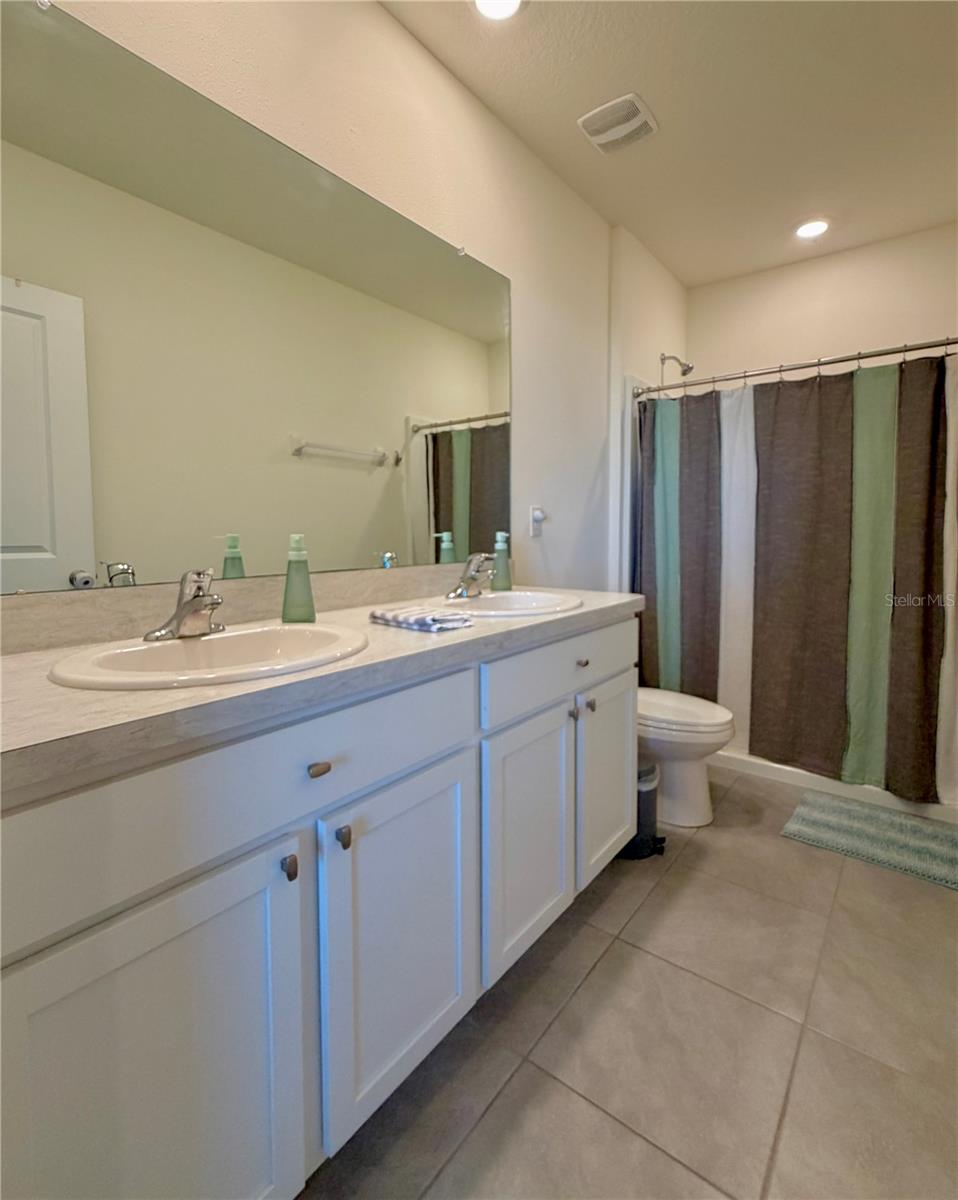 33075 FROSTED CLOVER WAY