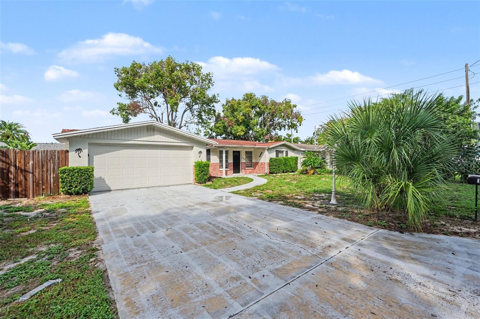 10933 STAMFORD DR