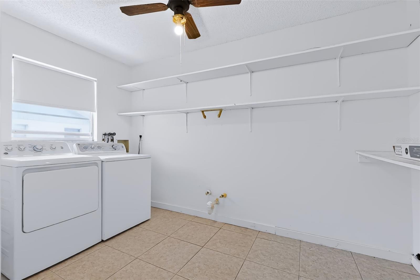 303 GREEN MANOR DR